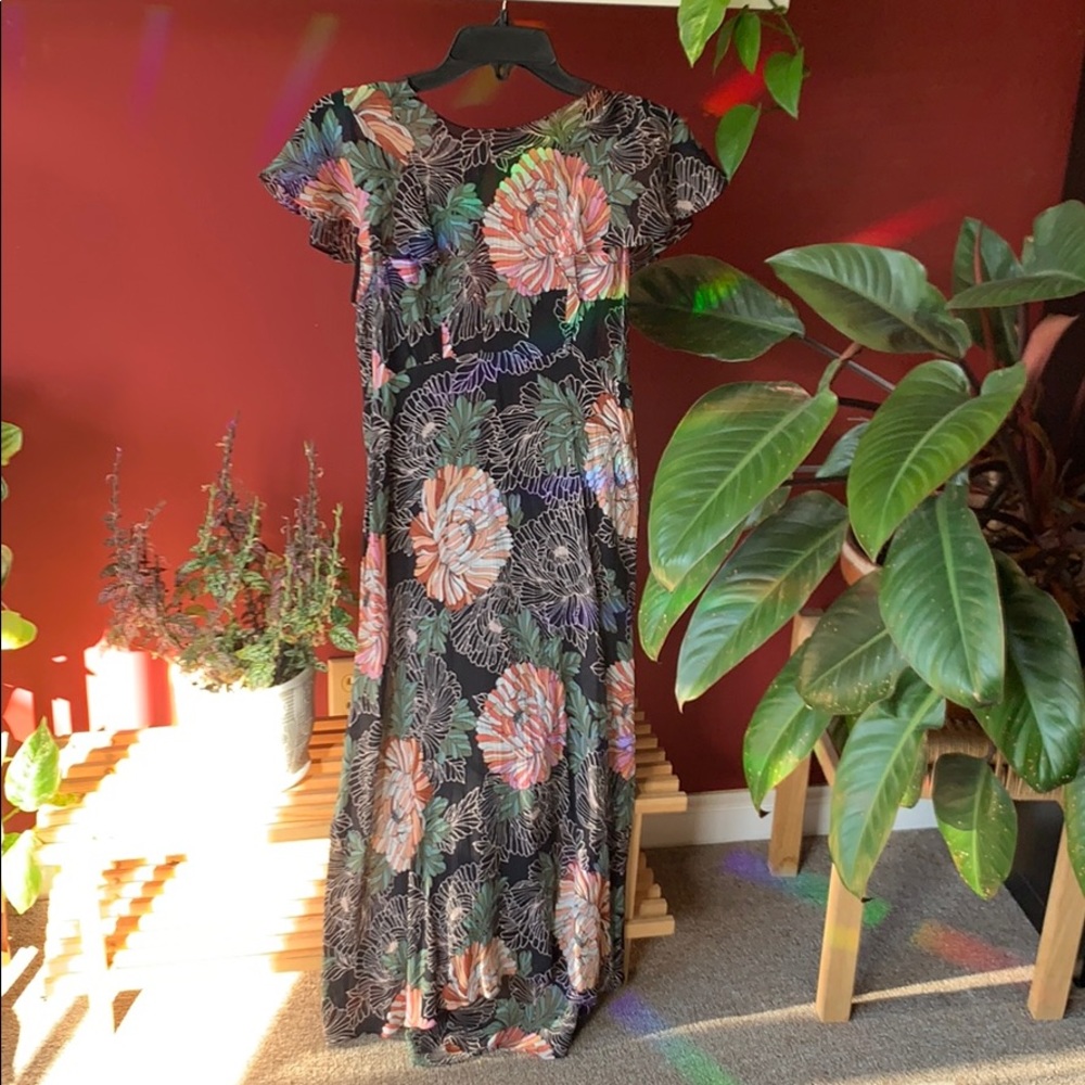 Zara woman floral flutter slv dress